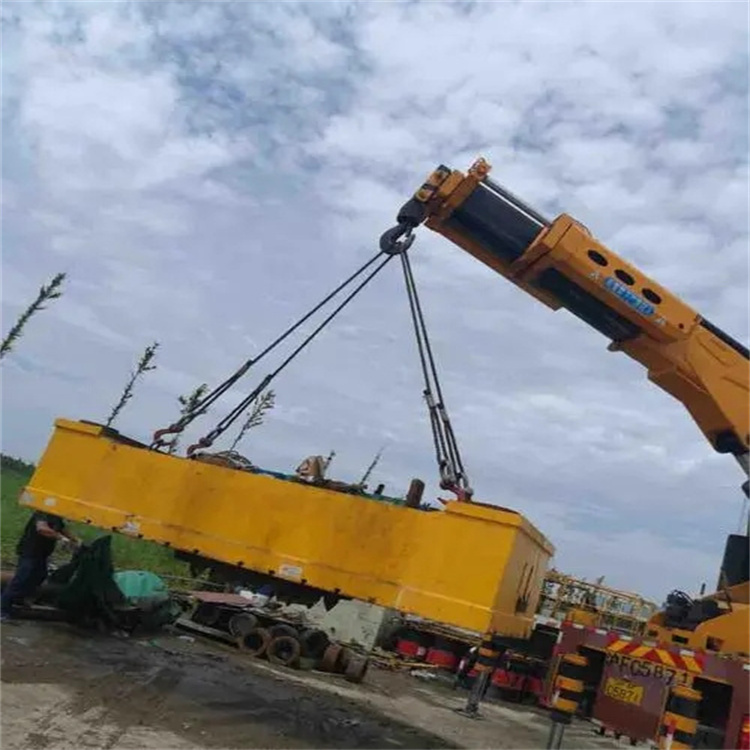 港北吊车吊集装箱需要多少钱